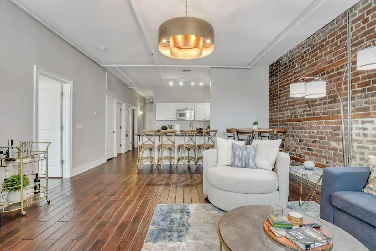 סוואנה Broughton Street Bungalow - Steps To Everything ארצות הברית