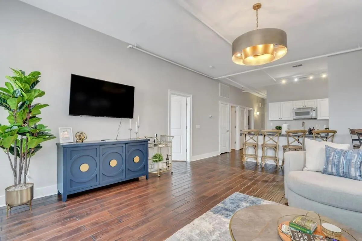 סוואנה Broughton Street Bungalow - Steps To Everything דירה